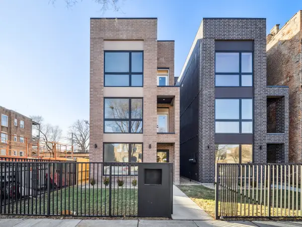 4208 S Calumet Avenue #301, Chicago, IL 60653