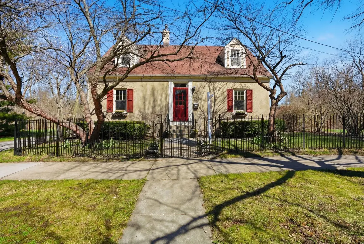 218 N 4th Avenue, Saint Charles, IL 60174 - #1