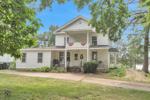 8 Bristol Ridge Road, Bristol, IL 60512