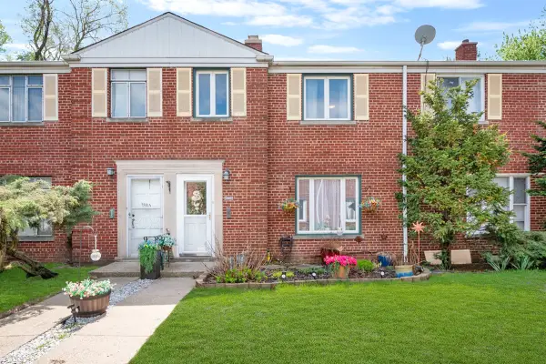 7511 N Bell Avenue, Chicago, IL 60645
