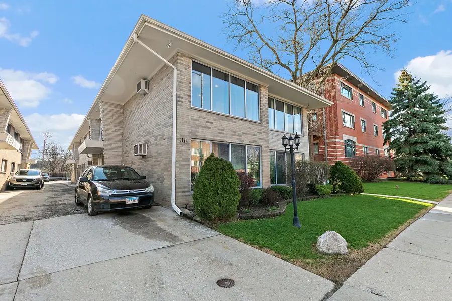 1111 N Harlem Avenue #2A, Oak Park, IL 60302 - #2