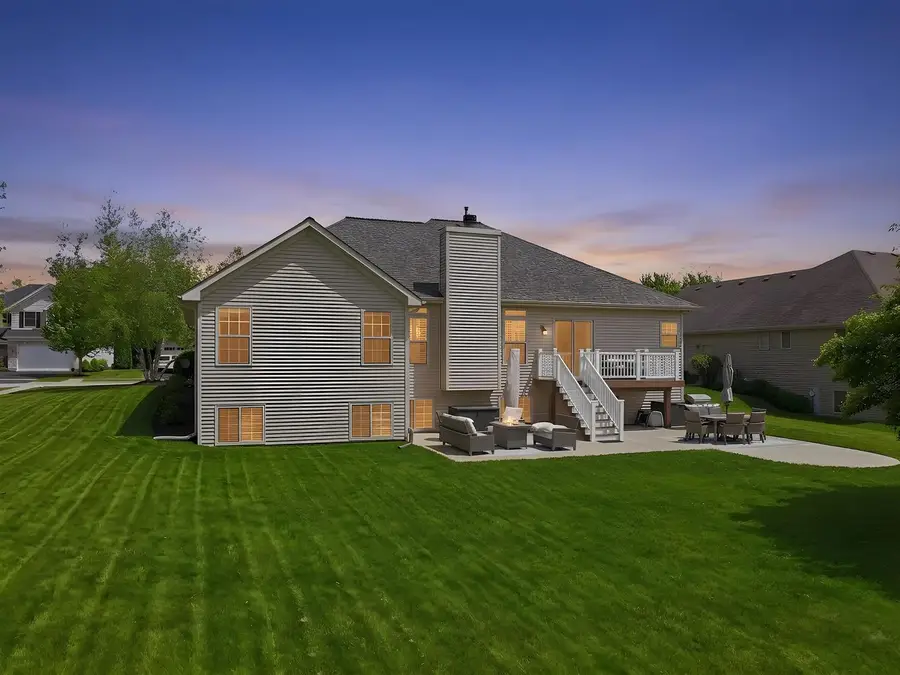 2337 Dustin Drive, Sycamore, IL 60178 - #2