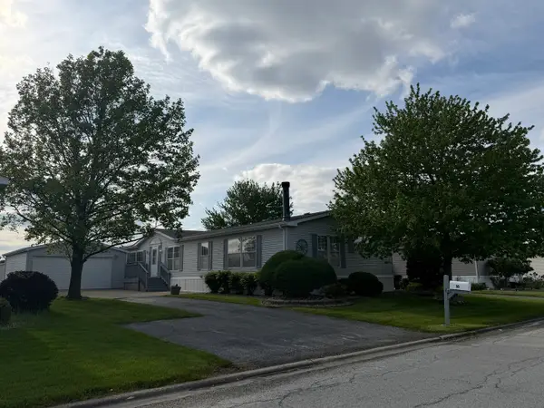 16 Oriole Lane, Beecher, IL 60401