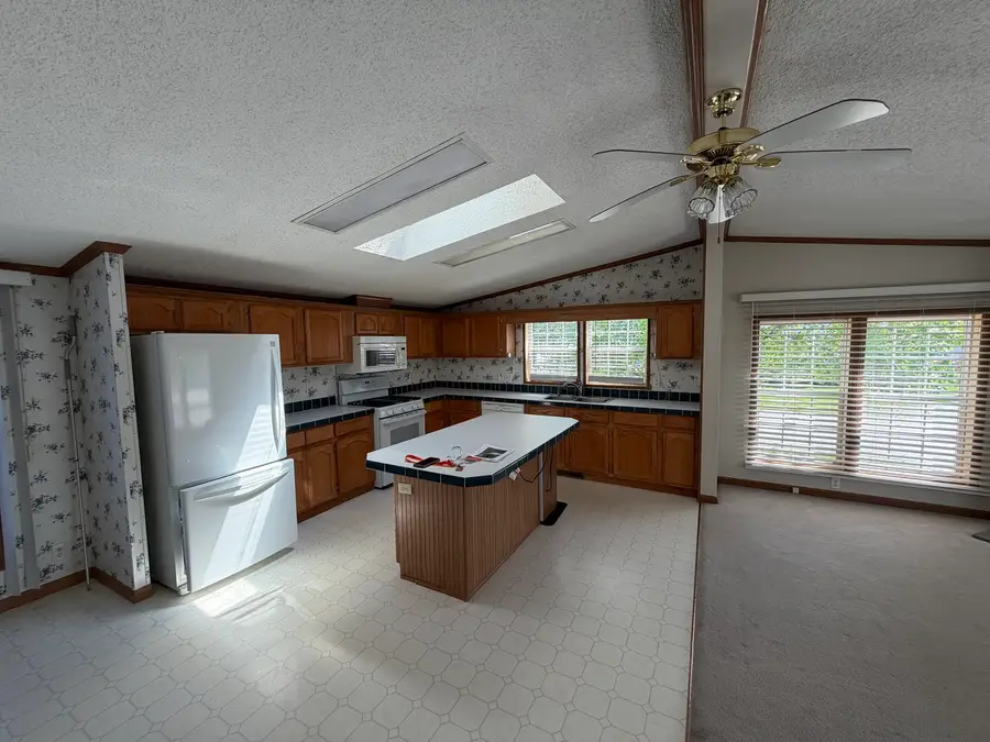 16 Oriole Lane, Beecher, IL 60401 - #2