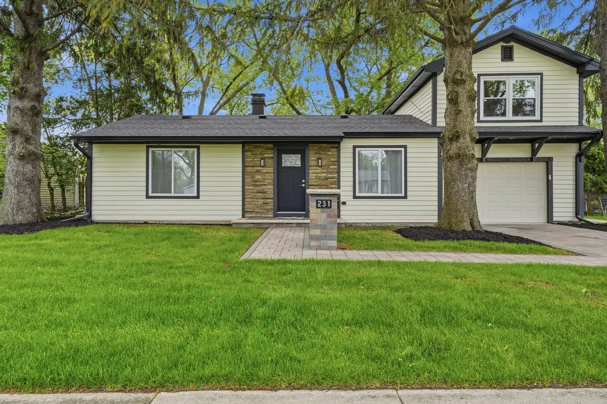 231 Saint Marys Parkway, Buffalo Grove, IL 60089 - #1