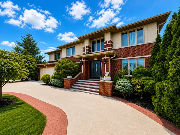 4935 N Canfield Avenue, Norridge, IL 60706