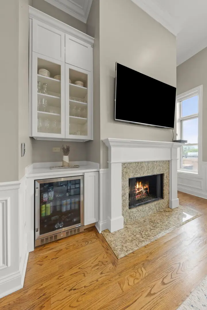 1130 W Diversey Parkway #4W, Chicago, IL 60614 - #3