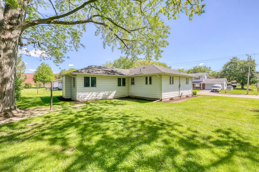 402 N First Street, Elburn, IL 60119 - #2