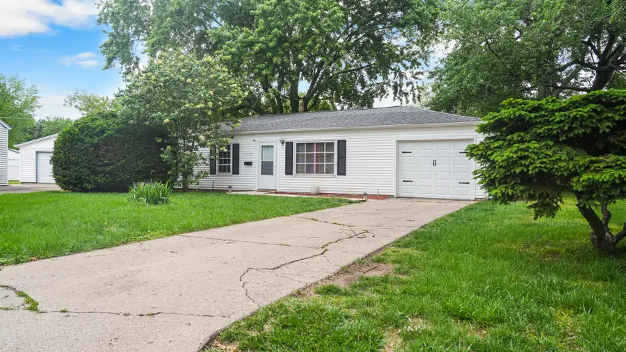 1107 N Highlands Drive, Urbana, IL 61801 - #2