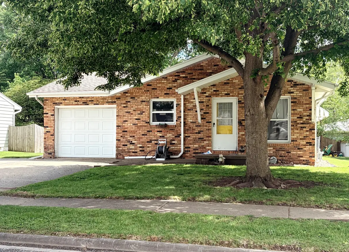6 Blair Court, Clinton, IL 61727 - #1