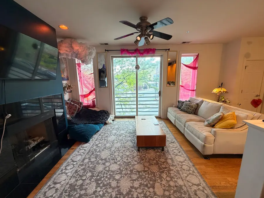 842 N Racine Avenue #202, Chicago, IL 60642 - #3