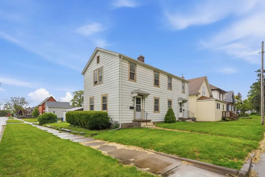 201 17 Street, East Moline, IL 61244 - #2