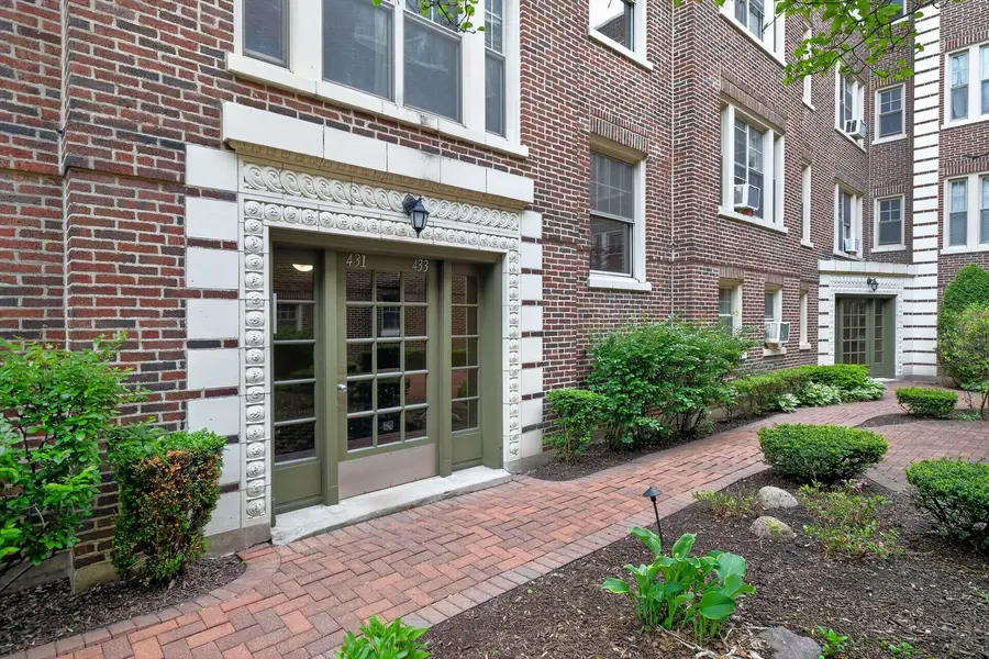 433 N Lombard Avenue #1, Oak Park, IL 60302 - #2