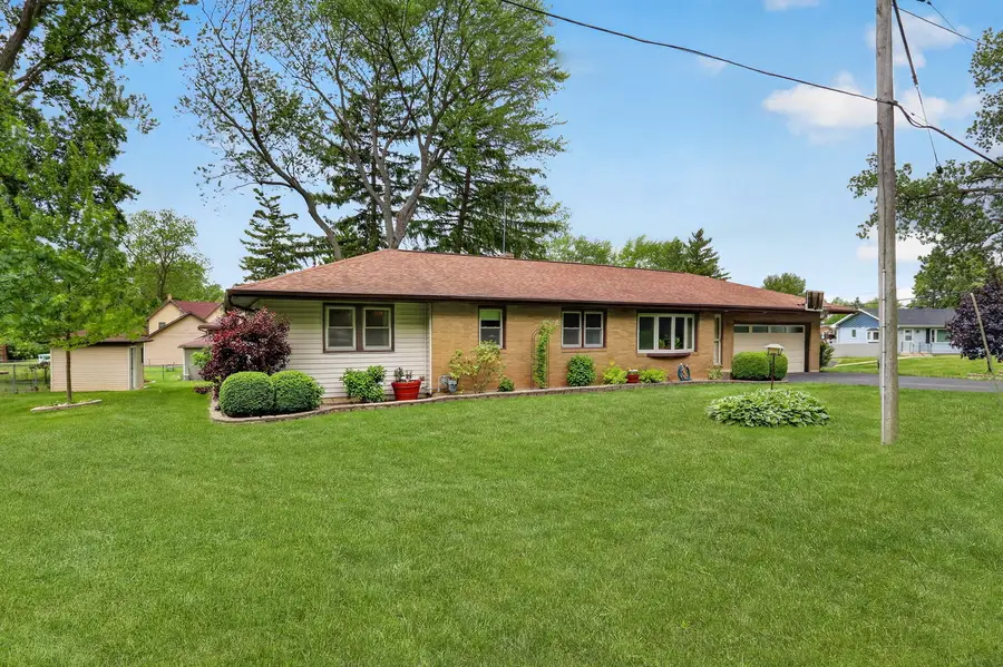 2501 S Vaupell Drive, McHenry, IL 60051 - #3