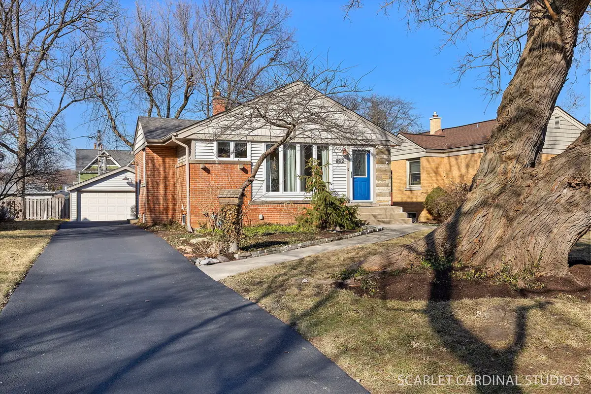 882 Hillside Avenue, Glen Ellyn, IL 60137 - #1