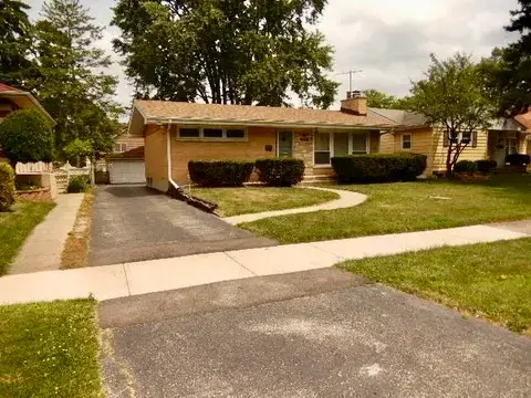223 S Lincoln Street, Westmont, IL 60559 - #1