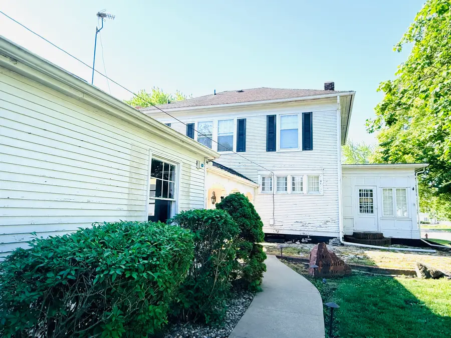 804 E Washington Street, Hoopeston, IL 60942 - #3