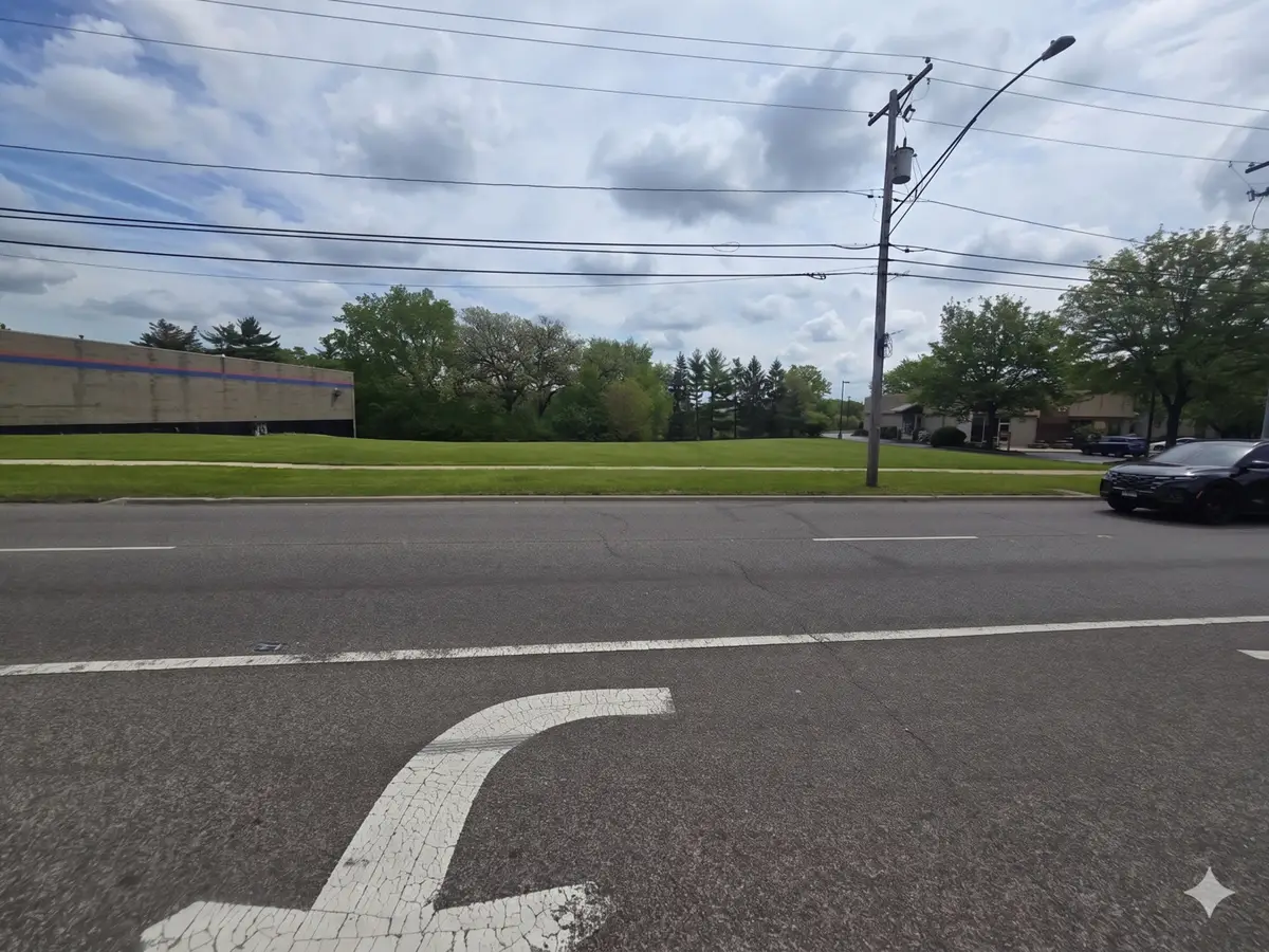 403-405 S Lincolnway Street, North Aurora, IL 60542 - #1