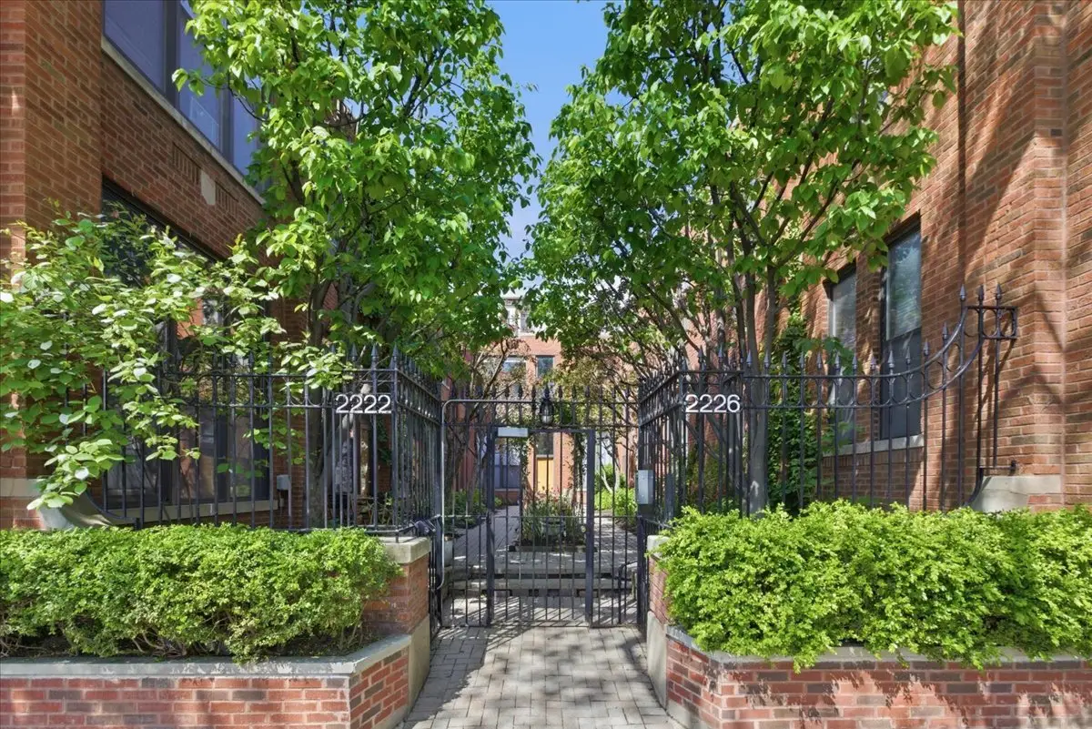 2226 N Racine Avenue #15, Chicago, IL 60614 - #1