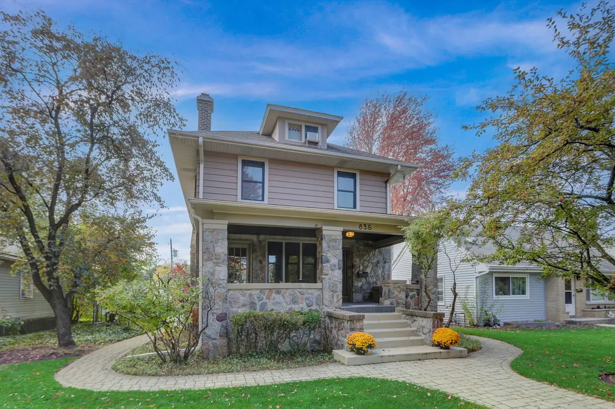 835 N Ellsworth Street, Naperville, IL 60563 - #1
