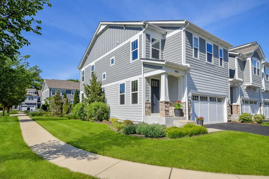 653 Riverbank Drive, Geneva, IL 60134 - #2