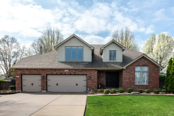 25231 W Monroe Court, Plainfield, IL 60585