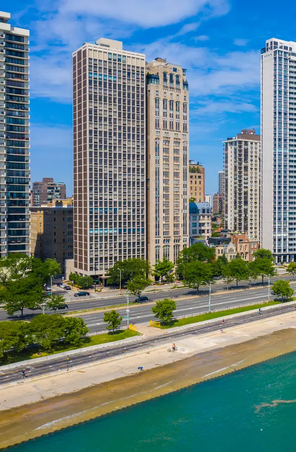 1240 N Lake Shore Drive #14A, Chicago, IL 60610