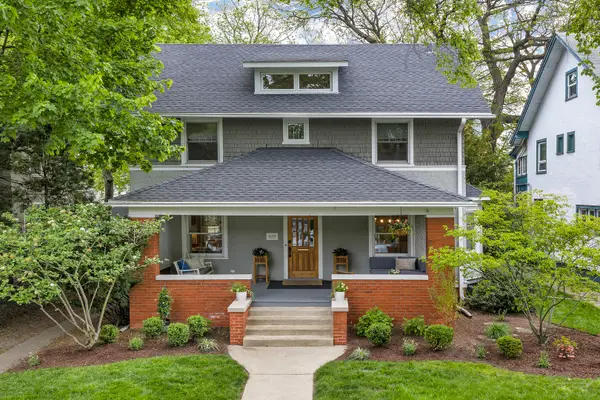 925 Elmwood Avenue, Evanston, IL 60202