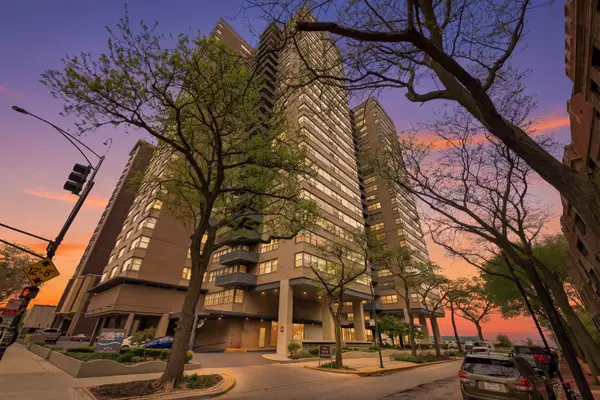 6301 N Sheridan Road #6E, Chicago, IL 60660