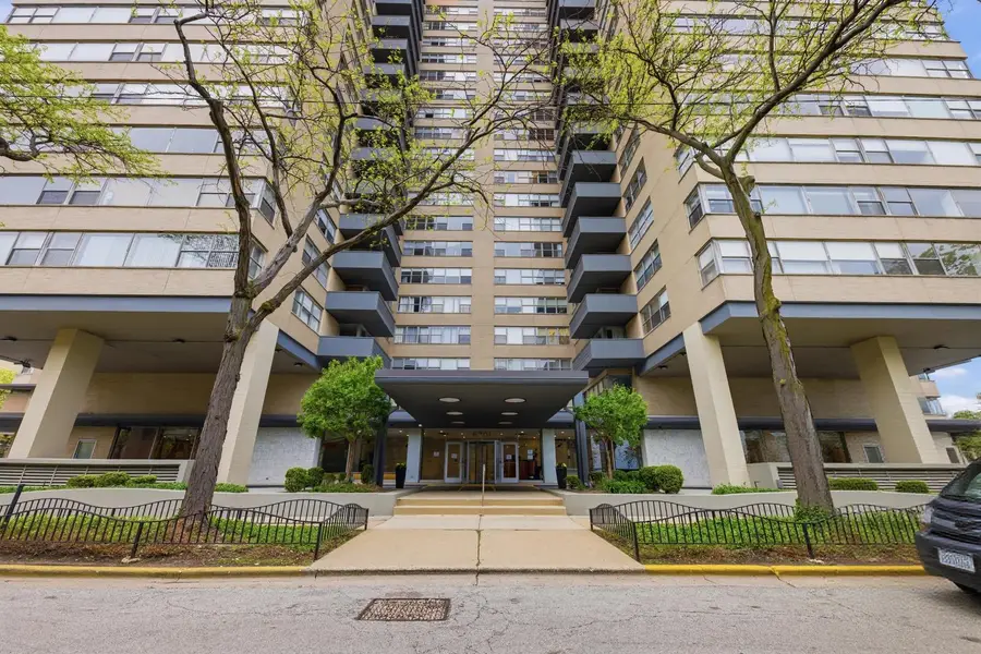 6301 N Sheridan Road #6E, Chicago, IL 60660 - #3