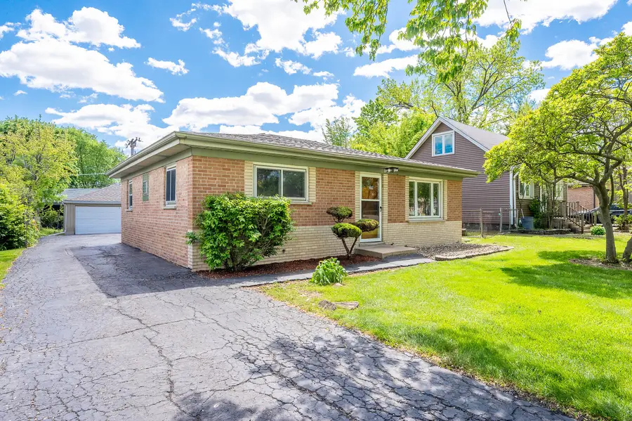 319 Spruce Avenue, Bensenville, IL 60106 - #2