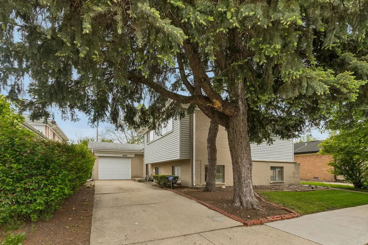 9337 Lavergne Avenue, Skokie, IL 60077 - #1