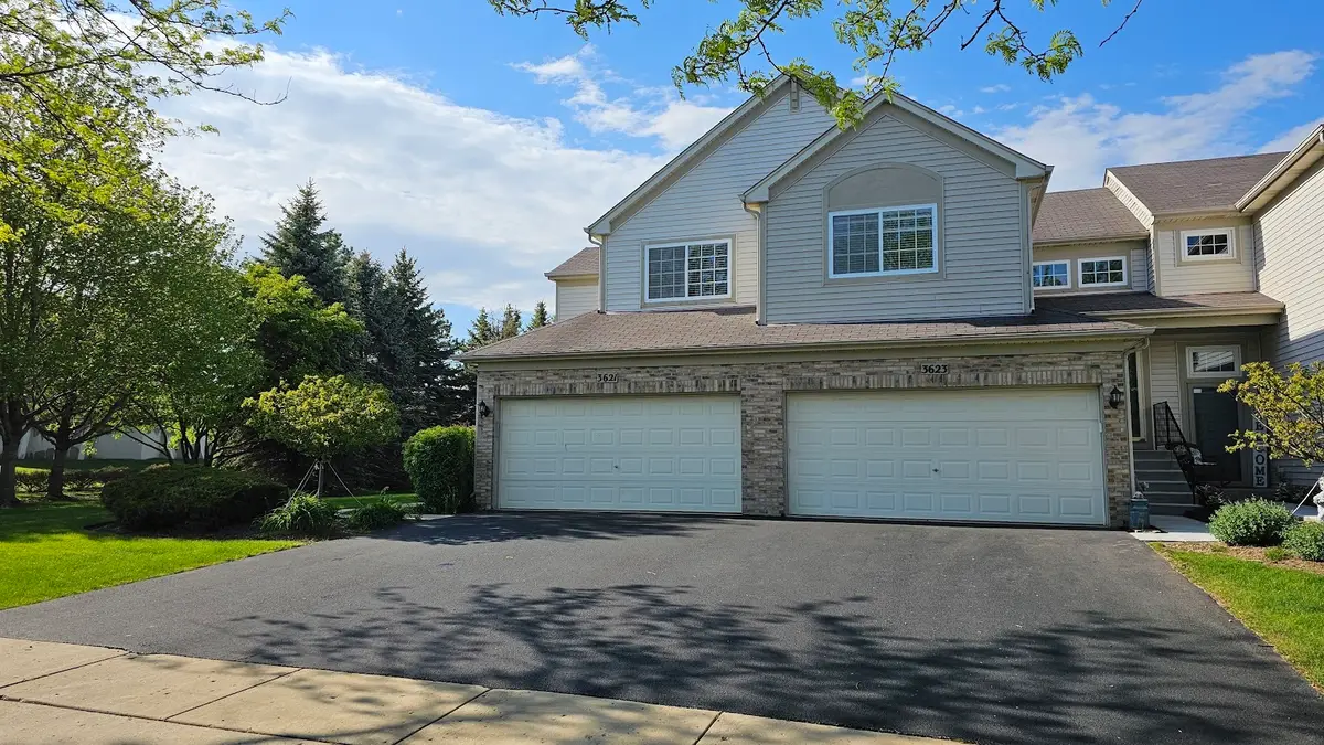 3623 Roanoke Avenue, Carpentersville, IL 60110 - #1
