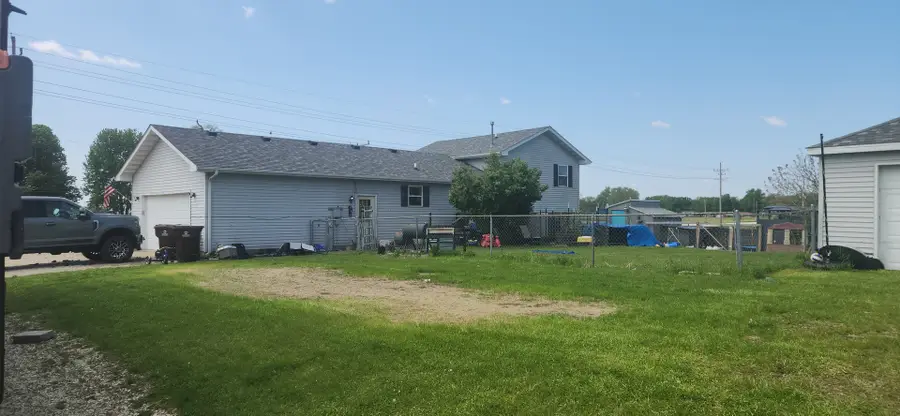 3403 W State Route 17, Kankakee, IL 60901 - #3