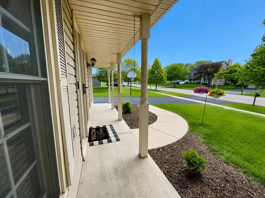 734 Lindsay Circle, North Aurora, IL 60542 - #2
