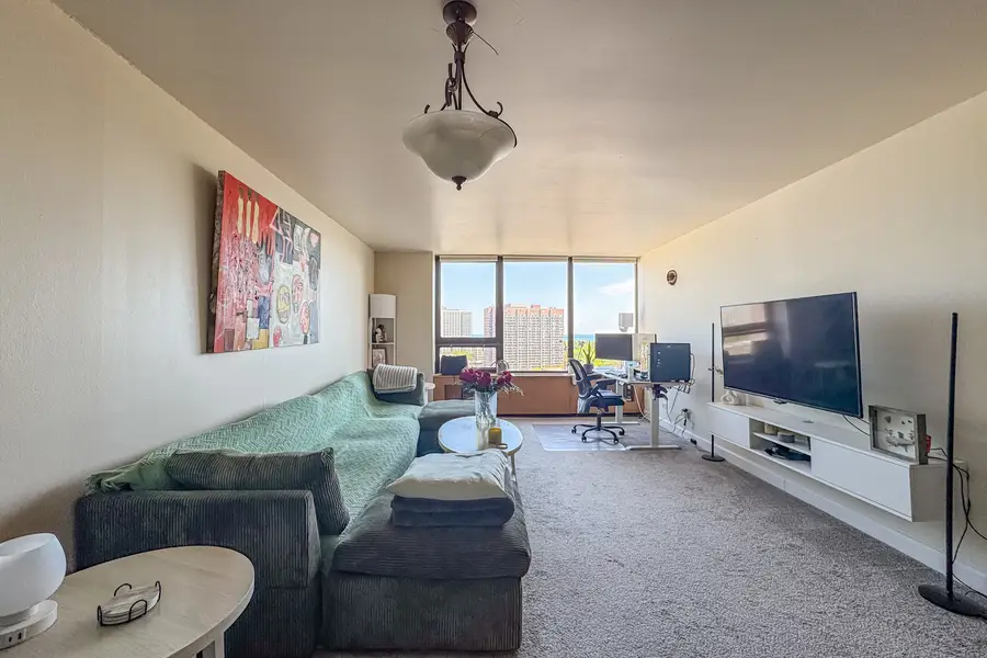 3930 N Pine Grove Avenue #1805, Chicago, IL 60613 - #3