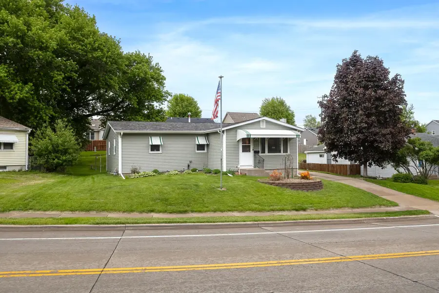 4423 N Pine Street, Davenport, IA 52806 - #3