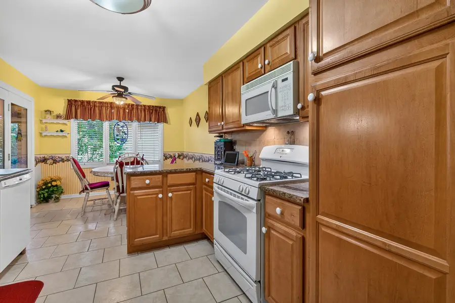3173 Grandview Place, Darien, IL 60561 - #3