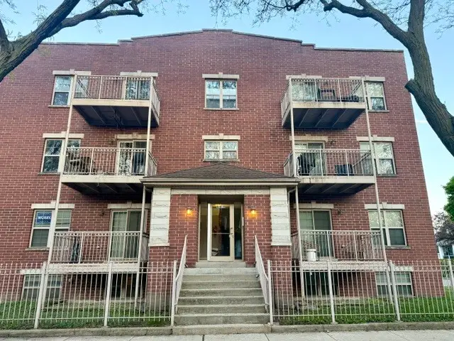 3518 N Hamlin Avenue #3, Chicago, IL 60618 - #1
