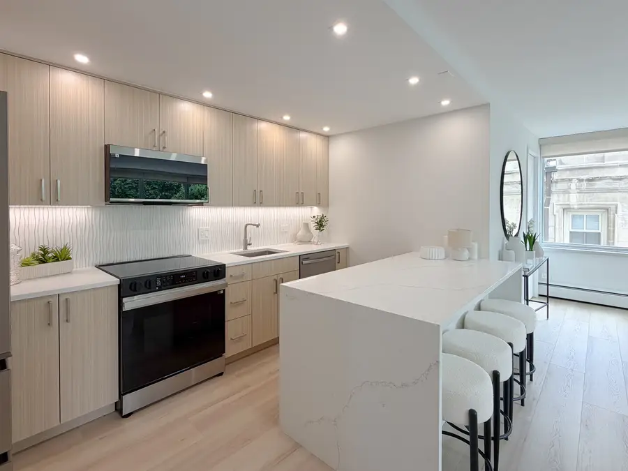 336 W Wellington Avenue #405, Chicago, IL 60657 - #3