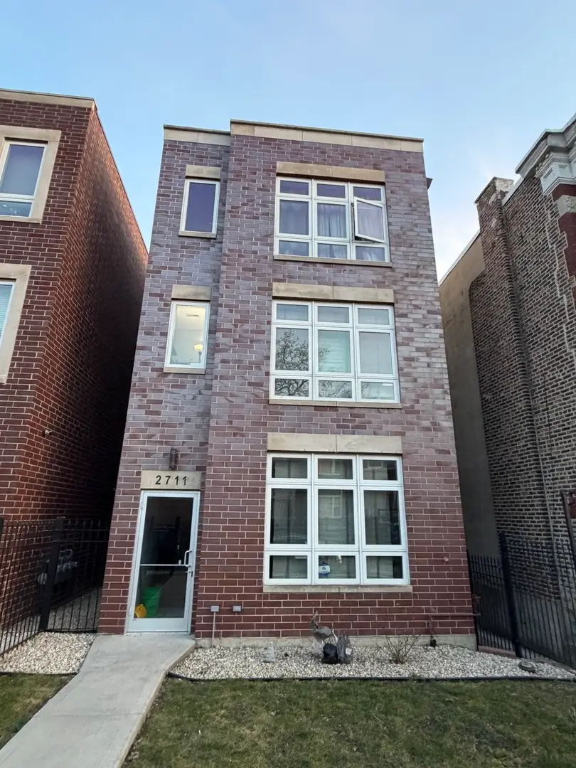 2711 W Polk Street, Chicago, IL 60612 - #1