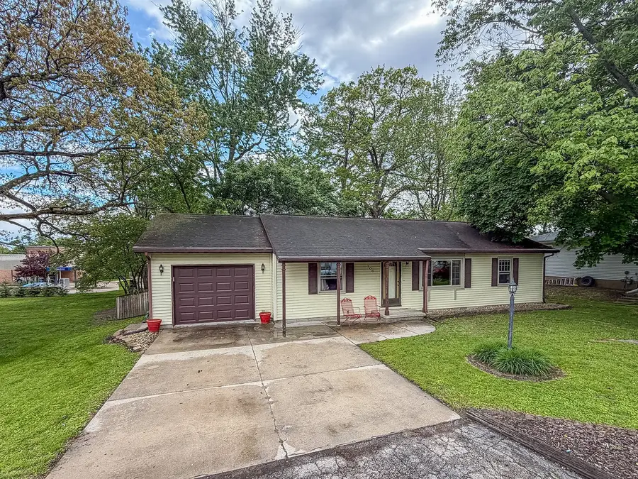 306 Willow Lane, Mahomet, IL 61853 - #2