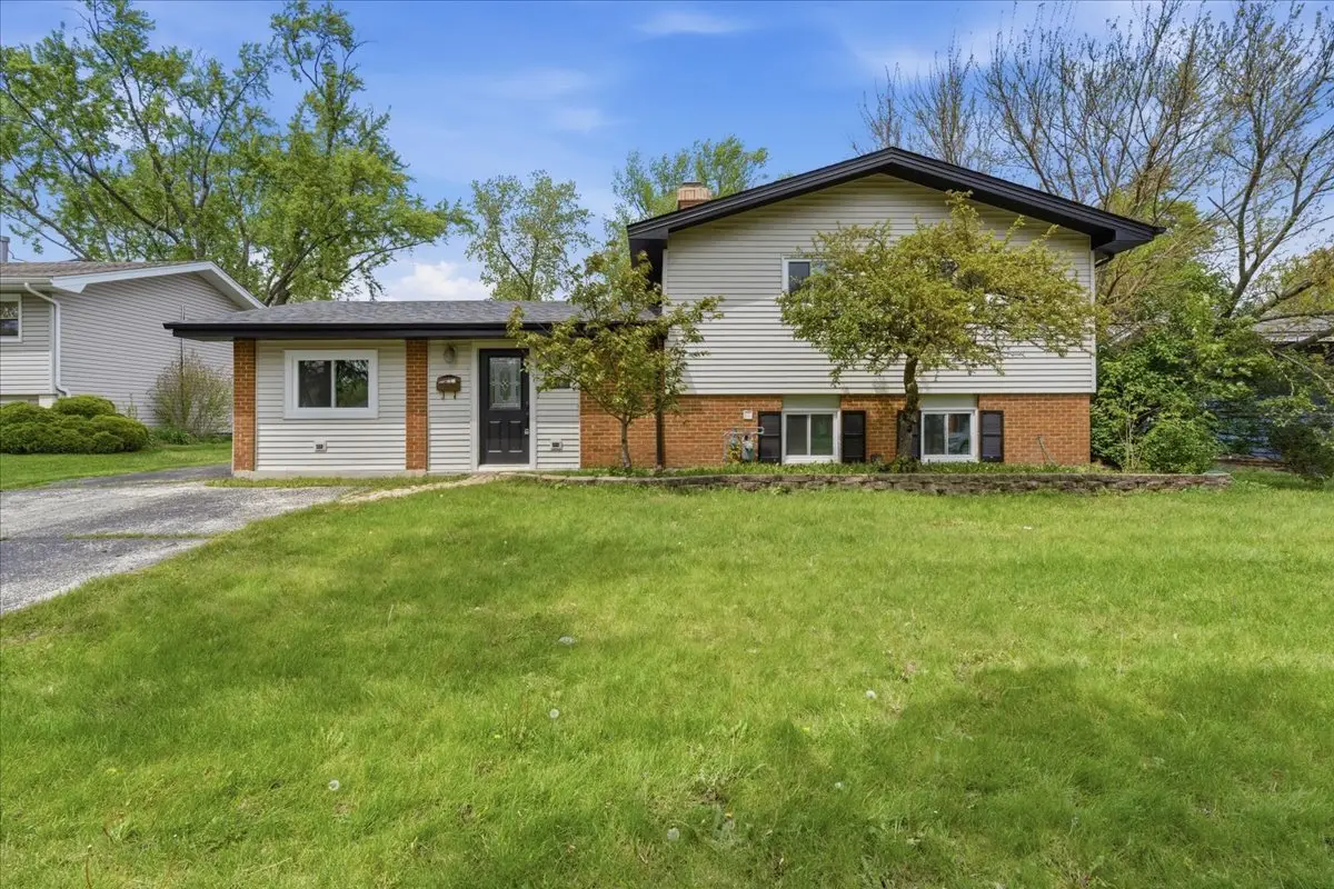 630 Bode Road, Hoffman Estates, IL 60169 - #1