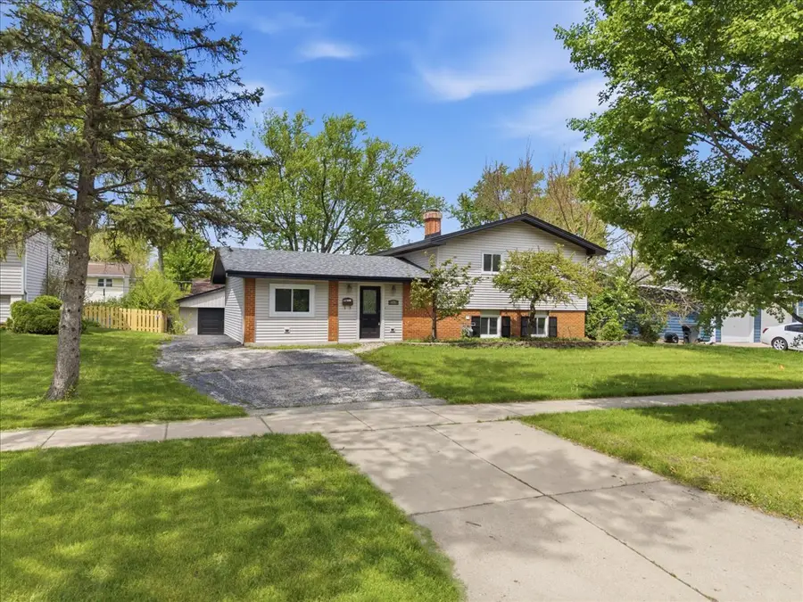 630 Bode Road, Hoffman Estates, IL 60169 - #2