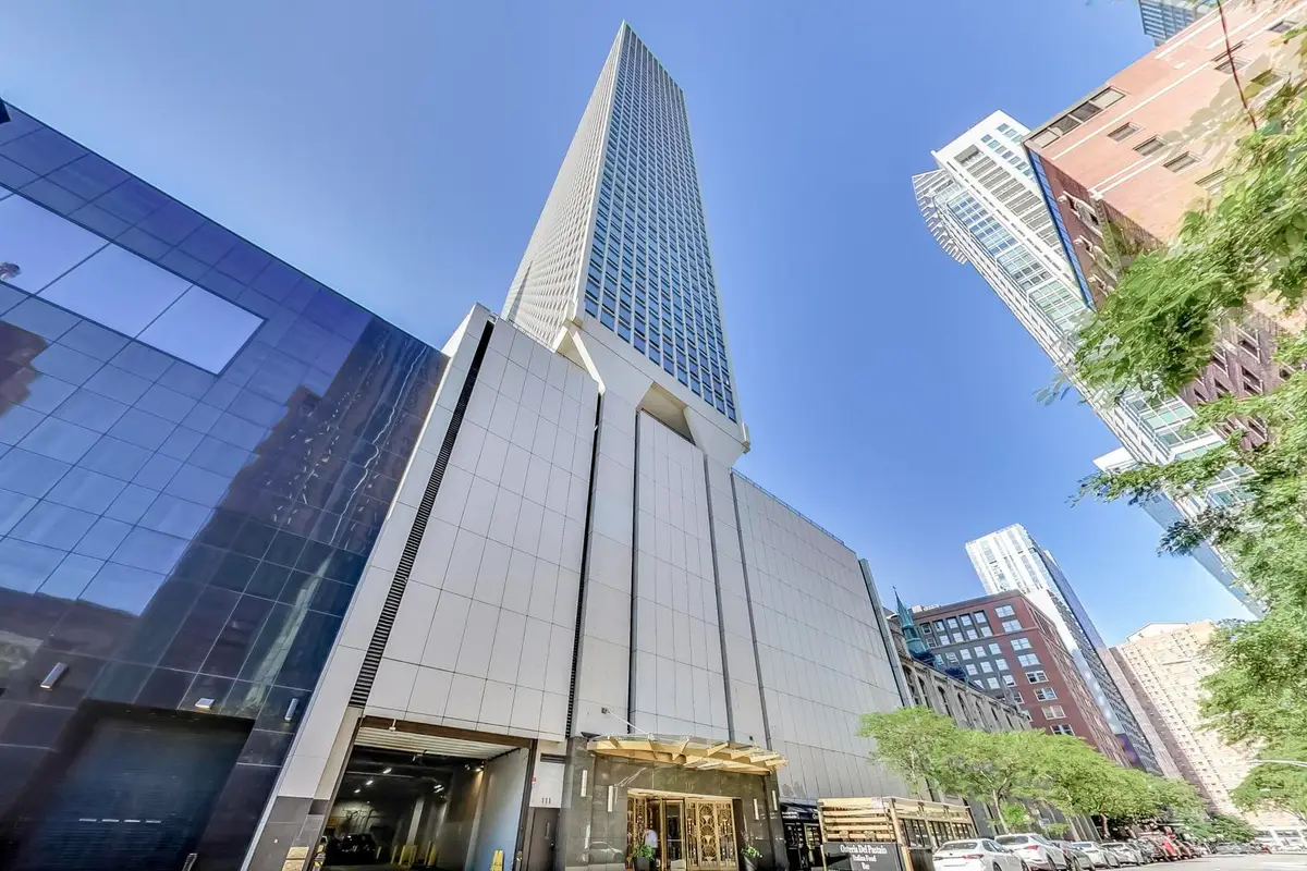 111 E Chestnut Street #48J, Chicago, IL 60611 - #1