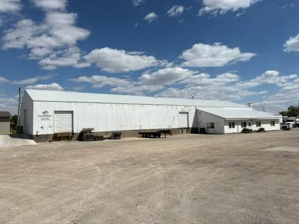 117 N 1st Street, Eldridge, IA 52748