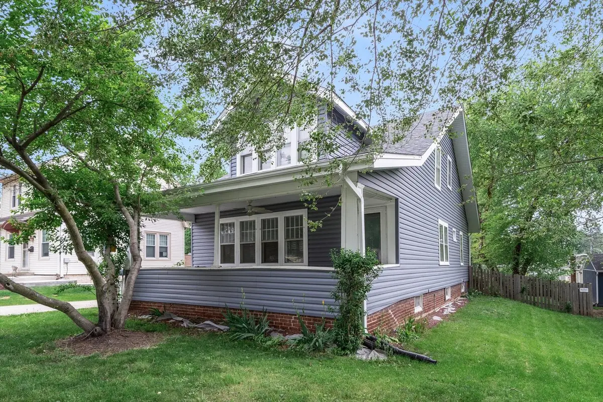 508 S Elmwood Drive, Aurora, IL 60506 - #1