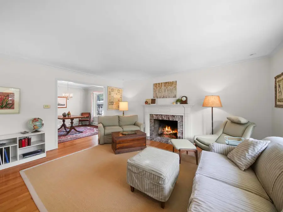 202 Latrobe Avenue, Northfield, IL 60093 - #3