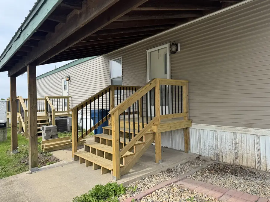 2705 St Vincents Avenue #2, Lasalle, IL 61301 - #2