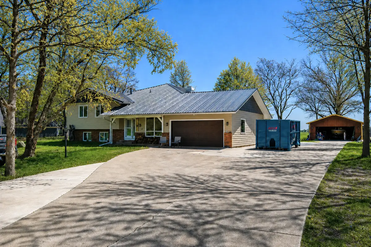 10690 E 1700 North Road, Pontiac, IL 61764 - #1